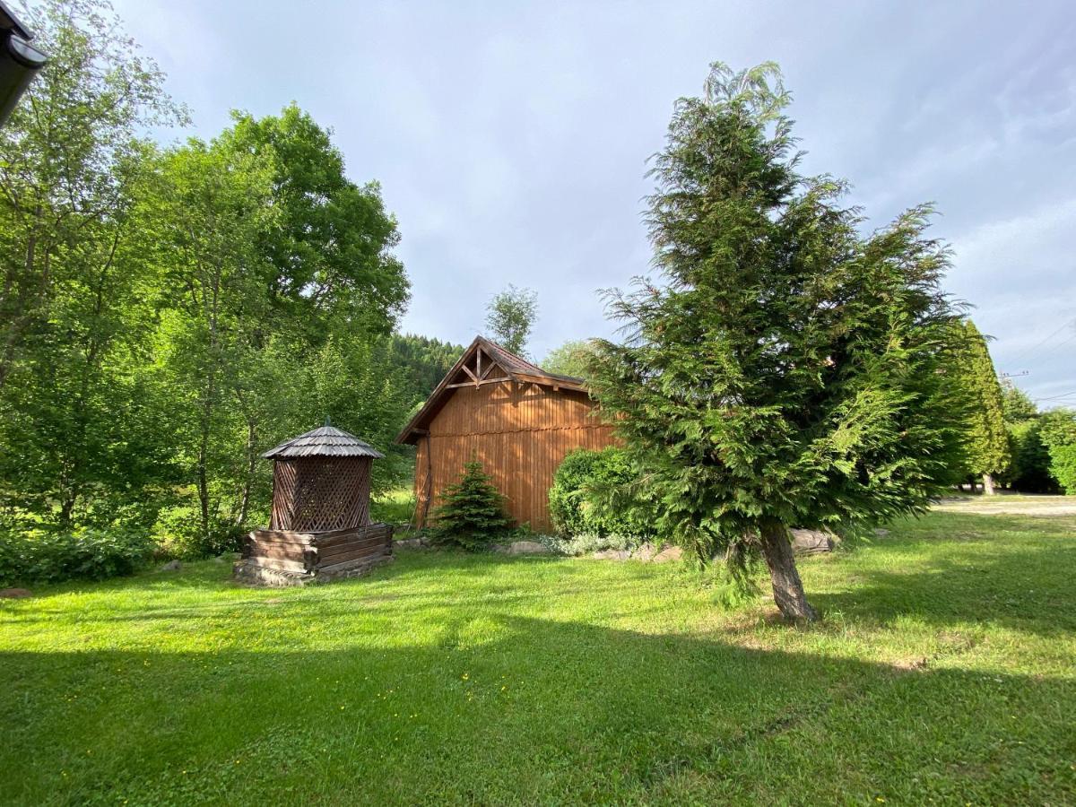 Gyopar Wooden Houses Ізвоаре Екстер'єр фото